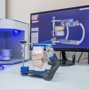 لابراتواری و دندانسازی